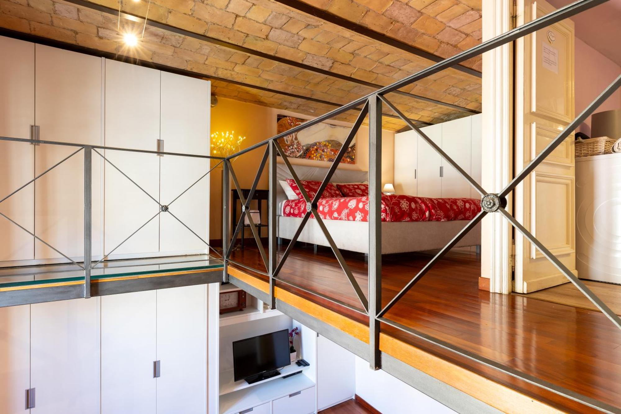 Colosseum Romantic Loft Appartamento *